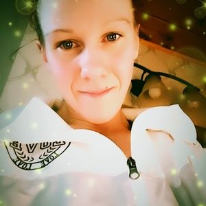 Meet your Posher, Carla